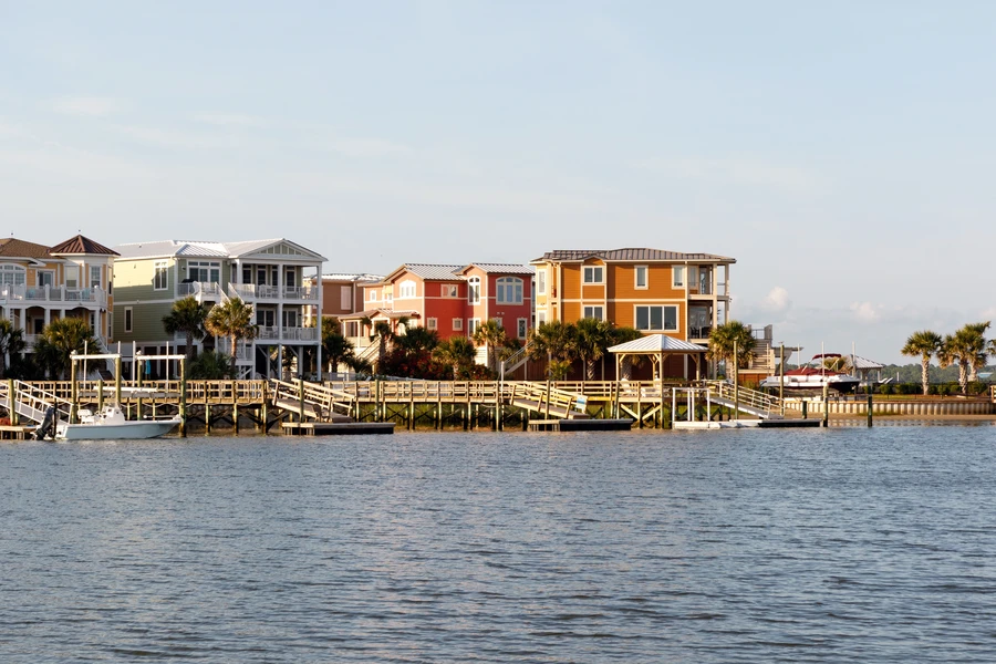 Safety Harbor waterfront homes on Old Tampa Bay with boat docks