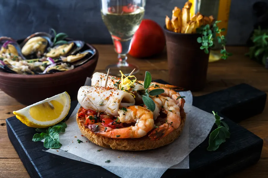 Saint Petersburg food scene restaurants