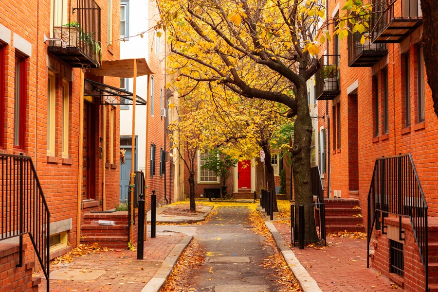 Pittsburgh Shadyside walkable neighborhood and urban lifestyle