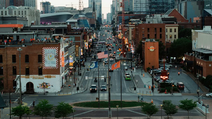 Downtown Nashville walkable urban lifestyle