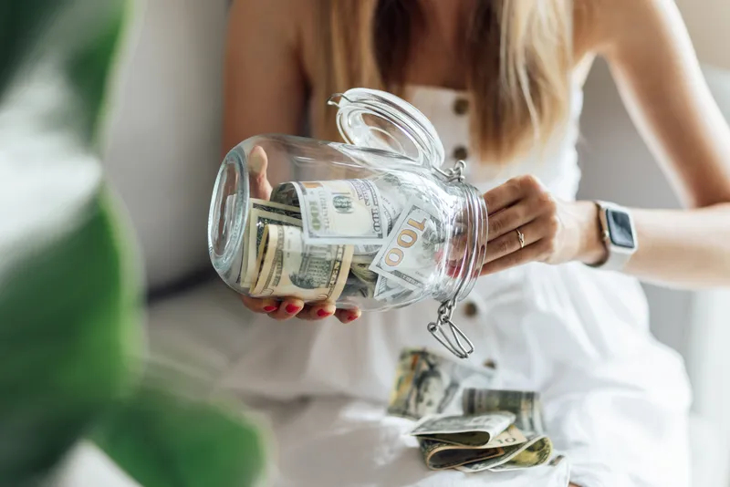 5 Common Expenses to Avoid Right After Moving to Your New Place